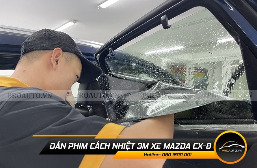 Dán phim cách nhiệt xe mazda cx8 - vị trí kính sườn sau