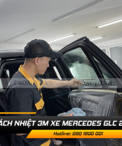 Dán phim cách nhiệt xe Mercedes GLC 200 - Vị trí kính sườn sau