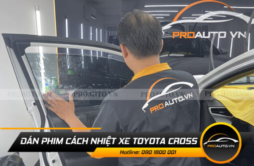 Dán phim cách nhiệt xe toyota cross - Tăng tính sang trọng cho xe